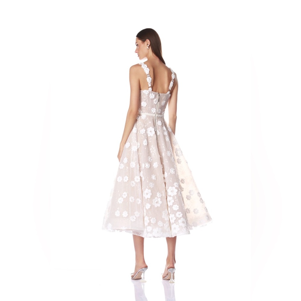 NWOT BRONX AND BANCO Mademoiselle Embroidered White Floral Midi Bridal Dress - Picture 5 of 16
